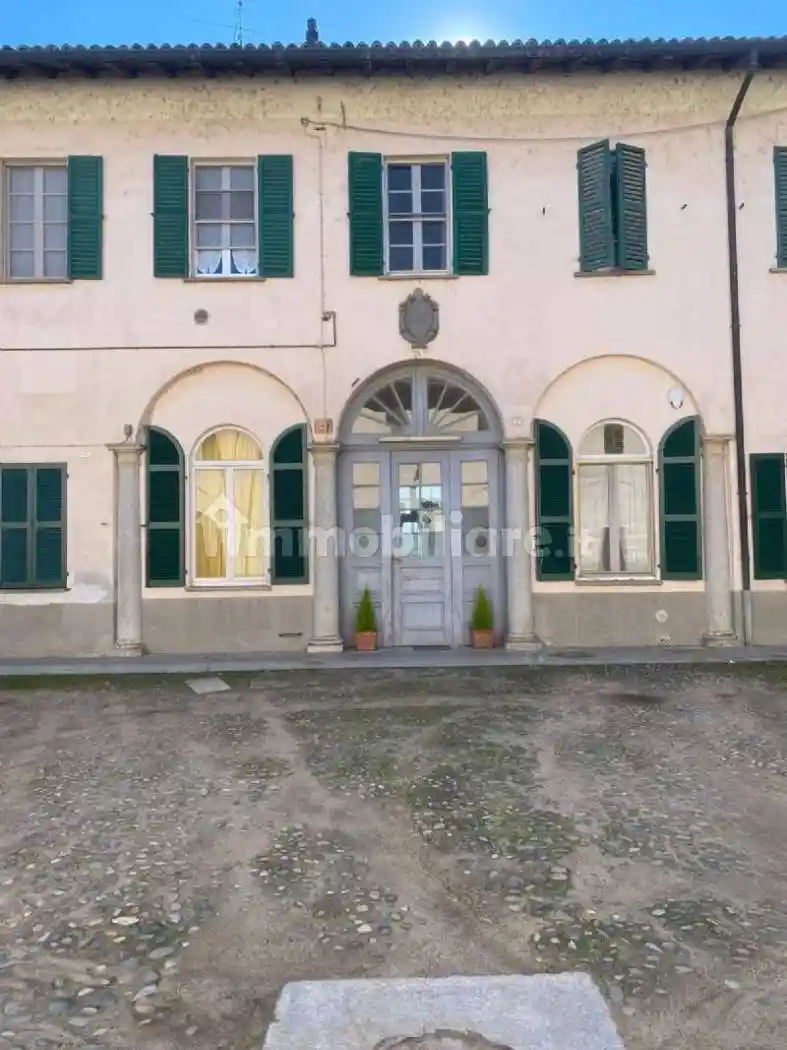 Appartamento in vendita a Valle Salimbene