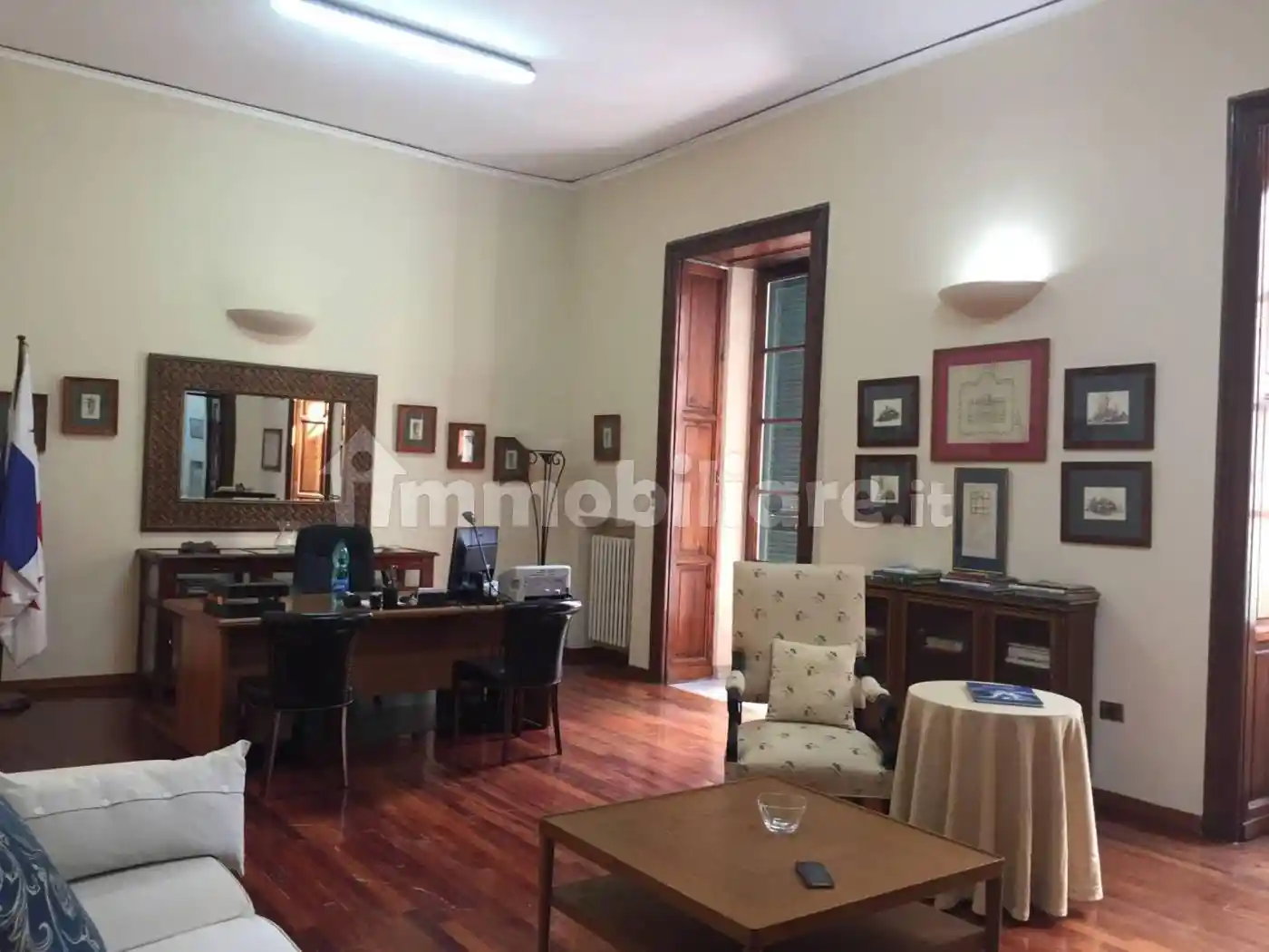 Appartamento in vendita a Napoli