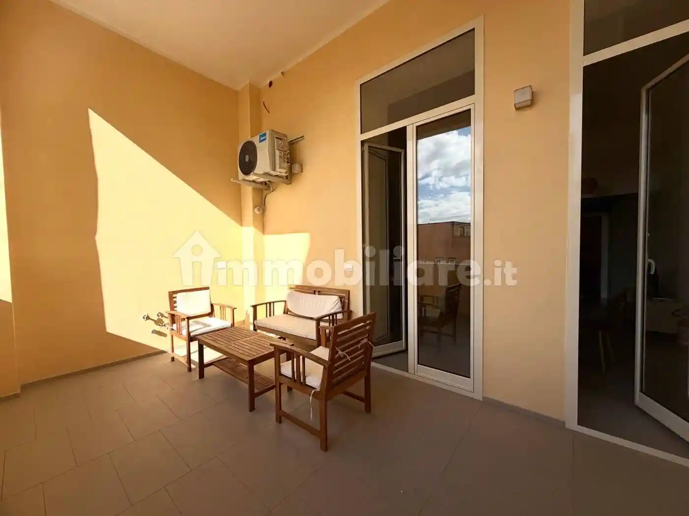 Appartamento in affitto a Napoli