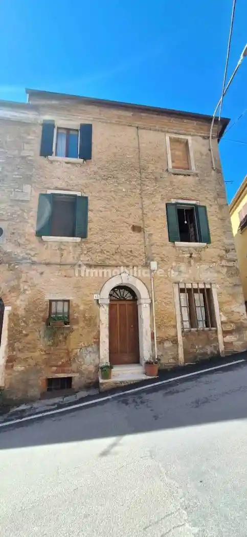 Casa indipendente in vendita a Rapolano Terme