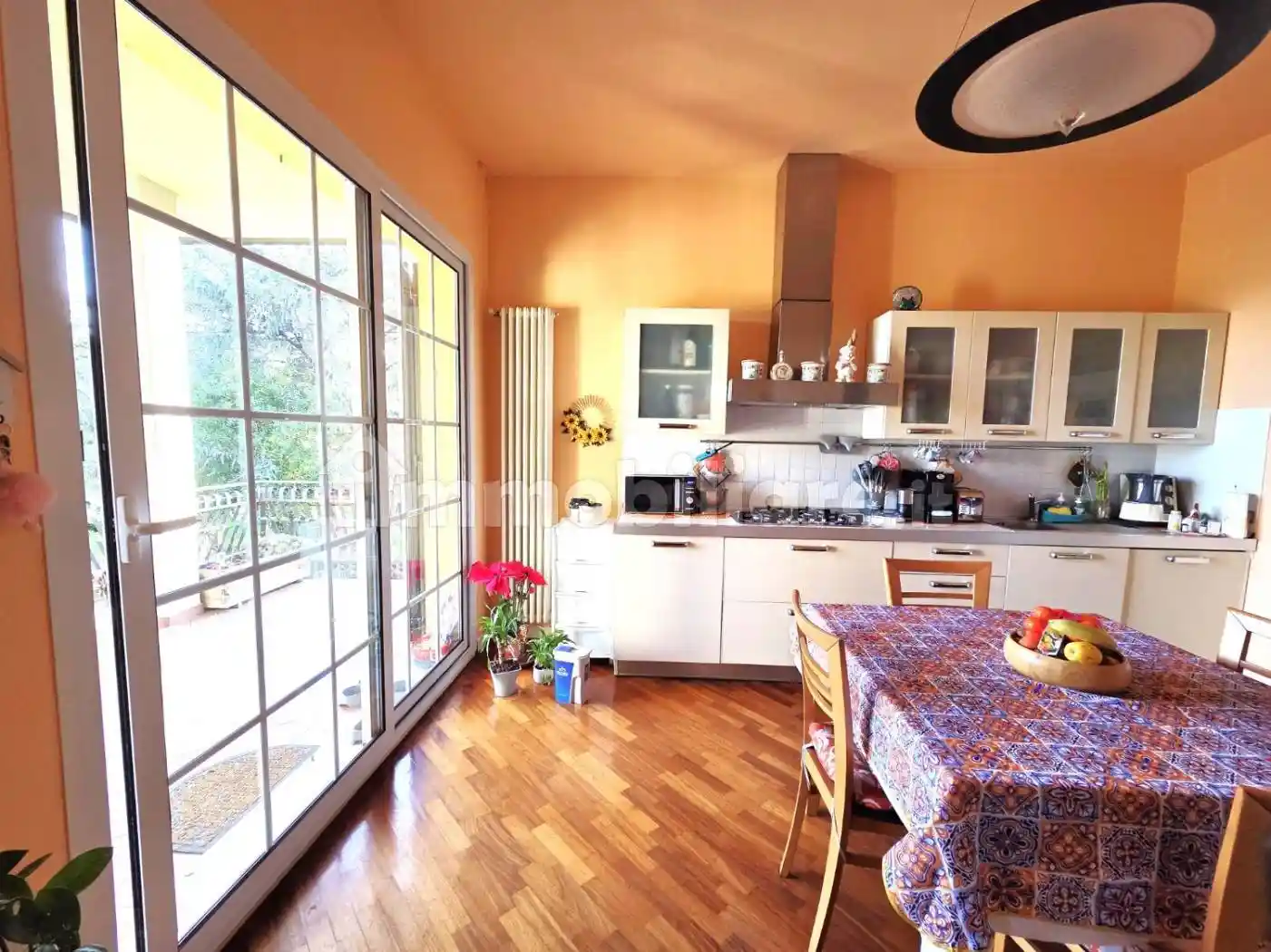 Villa in vendita a Imola