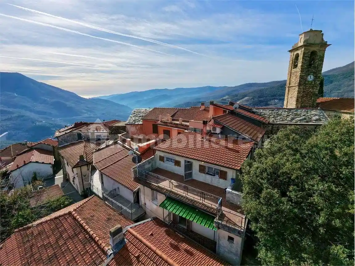 Casa indipendente in vendita a Cesio