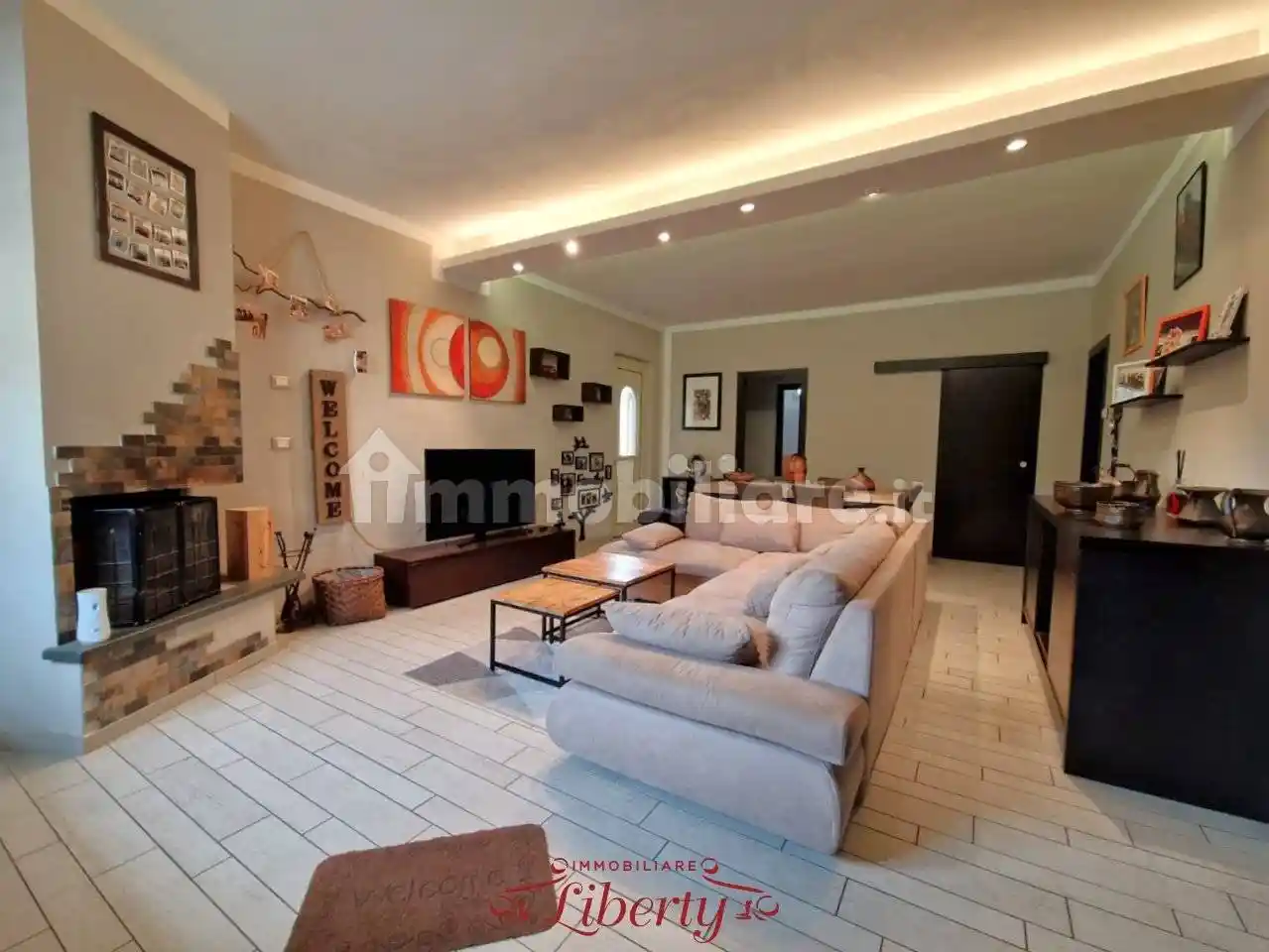 Appartamento in vendita a Viareggio