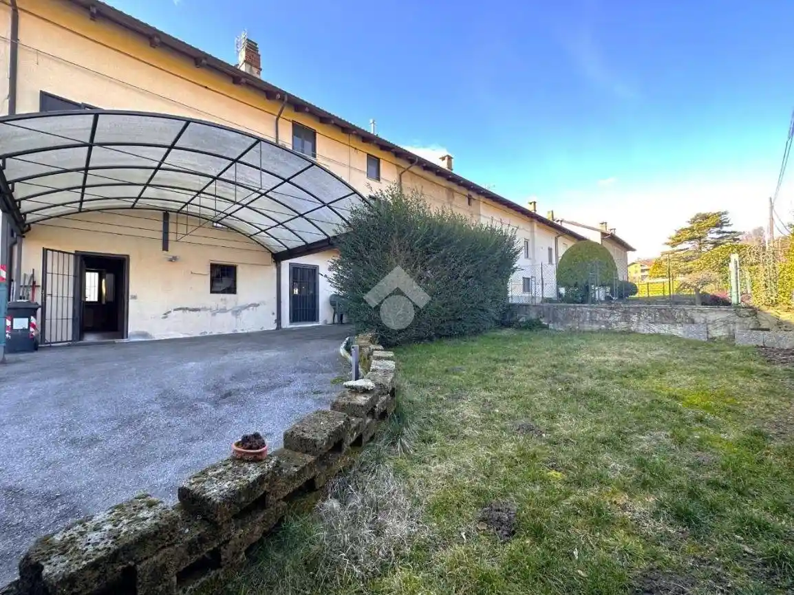 Casa indipendente in vendita a Giaveno
