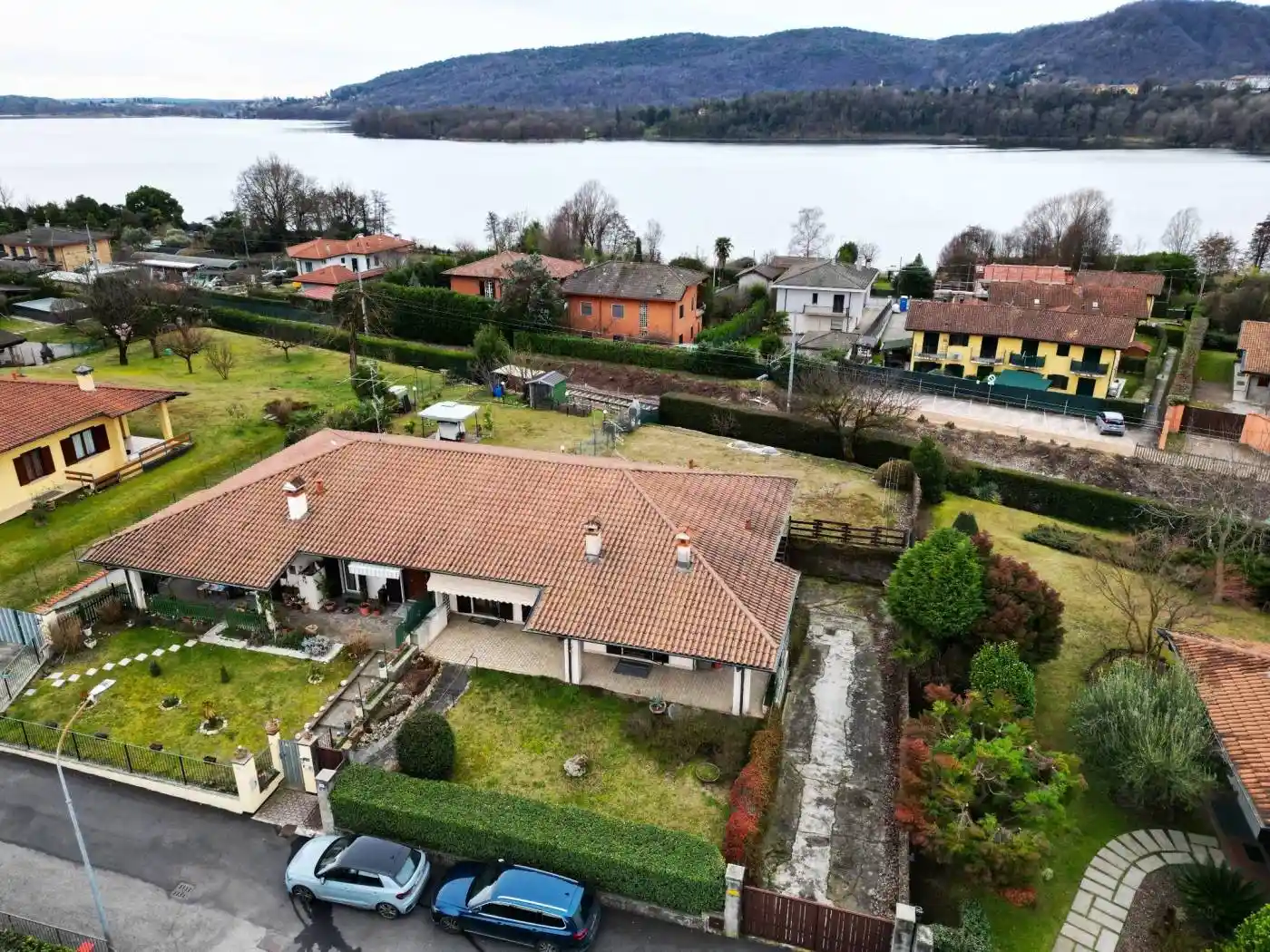 Villa in vendita a Varano Borghi