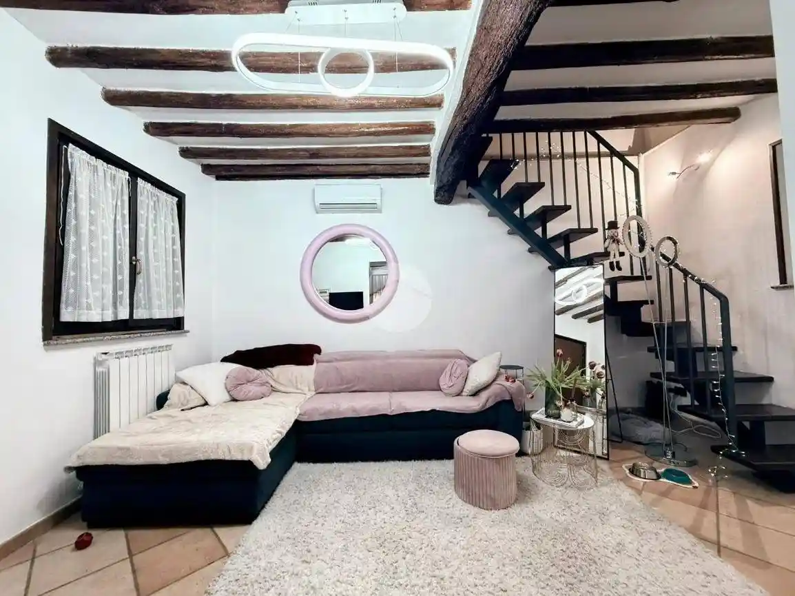 Rustico - Casale in vendita a Cremona