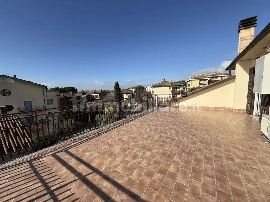 Appartamento in vendita a Passignano sul Trasimeno