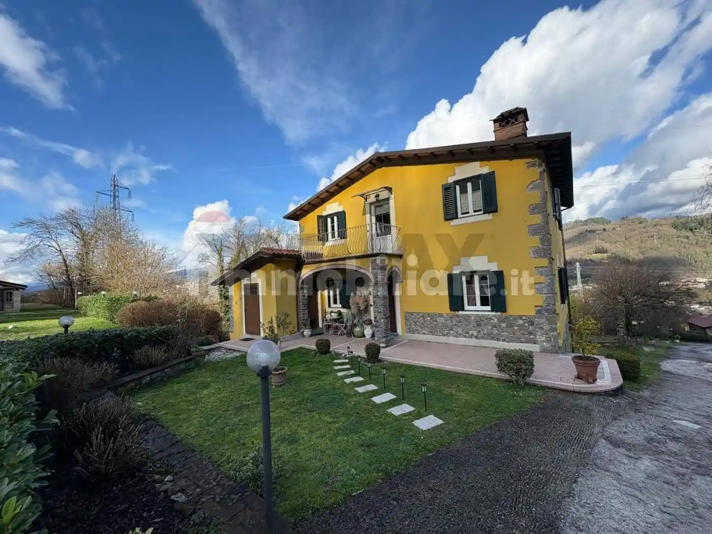 Villa in vendita a Borgo a Mozzano