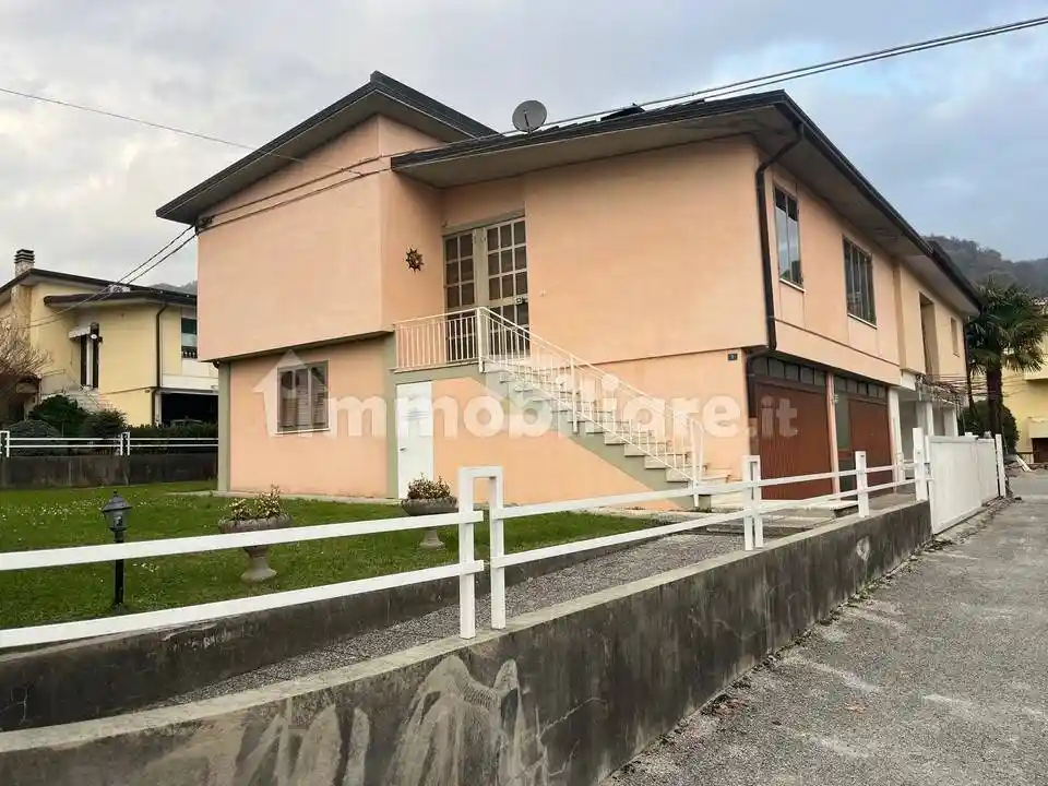 Villa in vendita a Schio