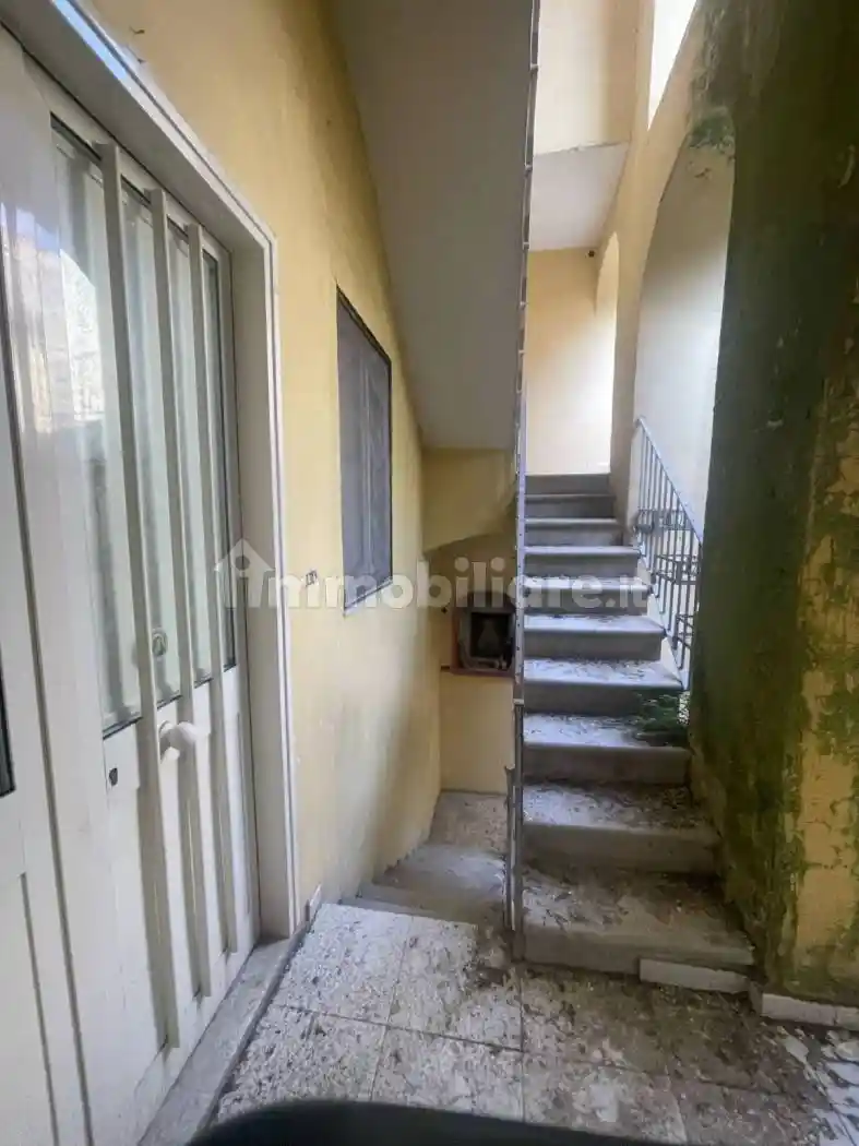 Palazzo - Edificio in vendita a Maddaloni