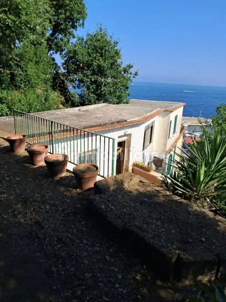 Appartamento in vendita a Massa Lubrense