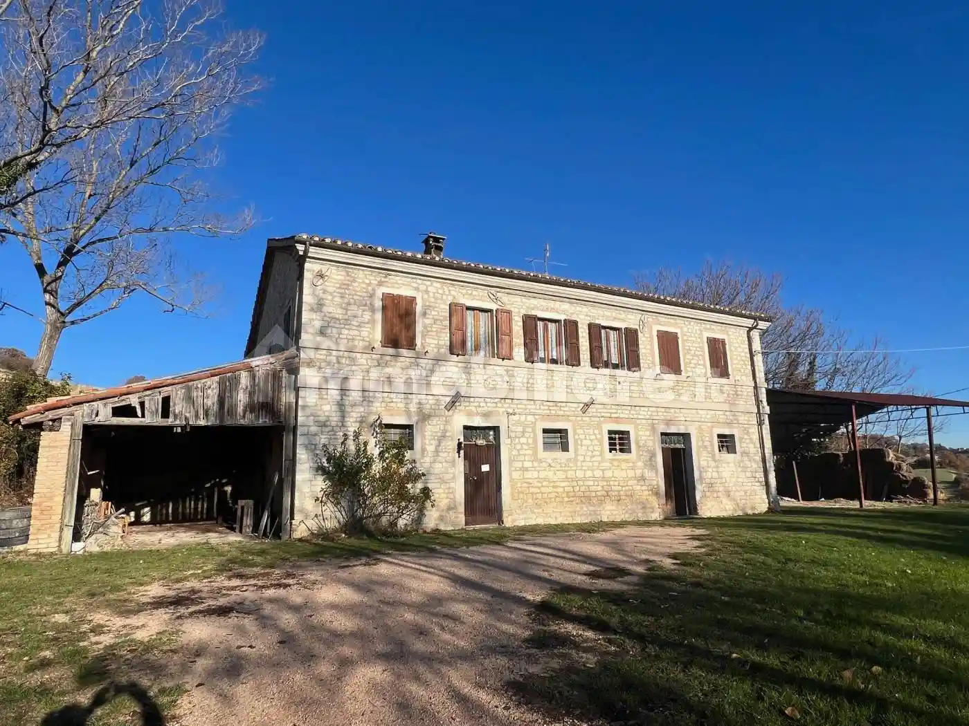 Rustico - Casale in vendita a Pergola