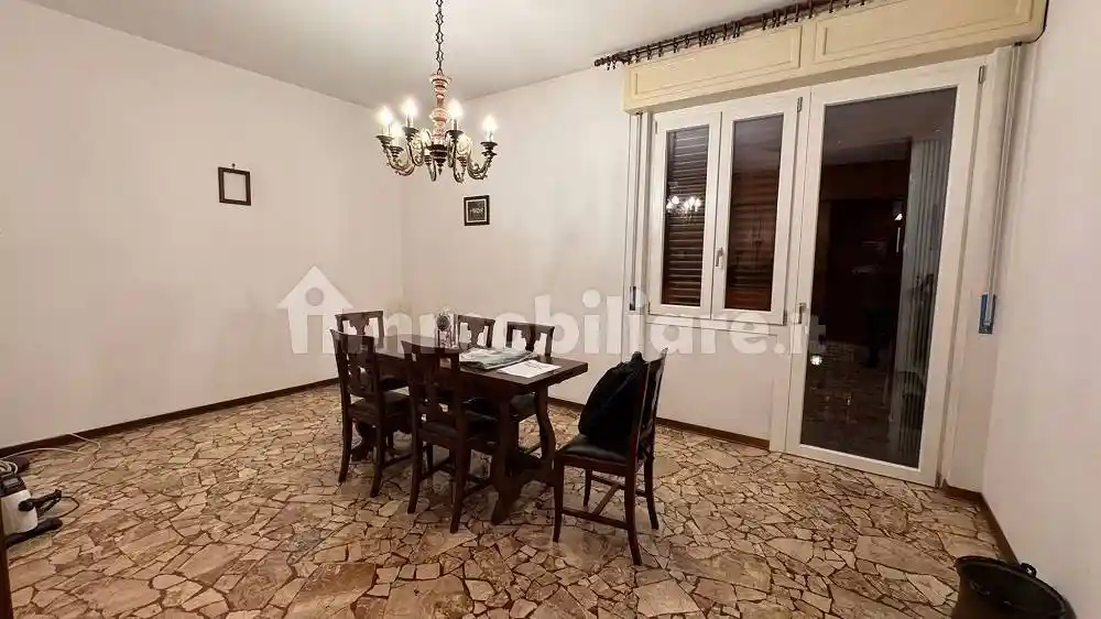 Appartamento in vendita a Piacenza