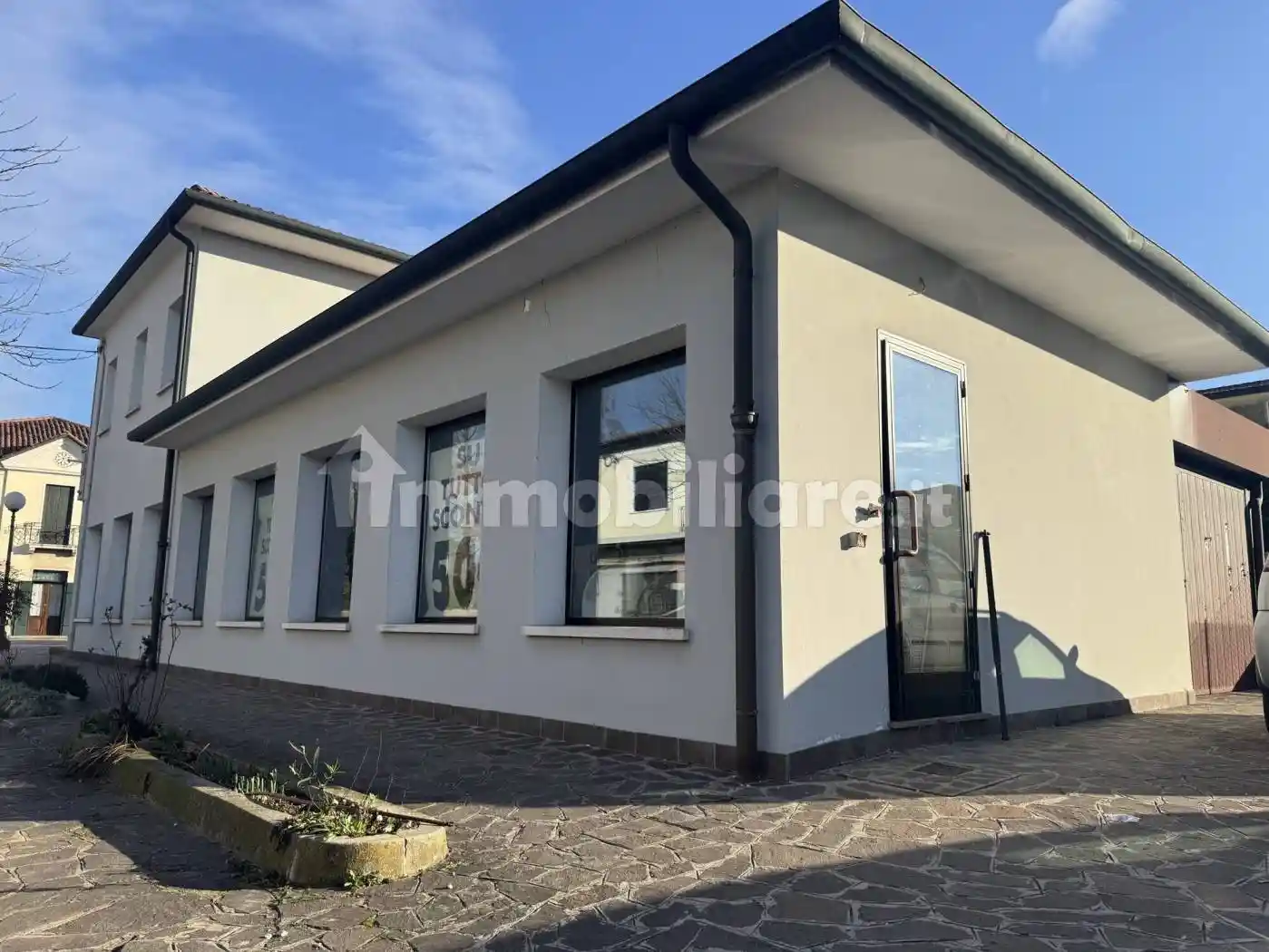 Palazzo - Edificio in vendita a Santa Maria di Sala