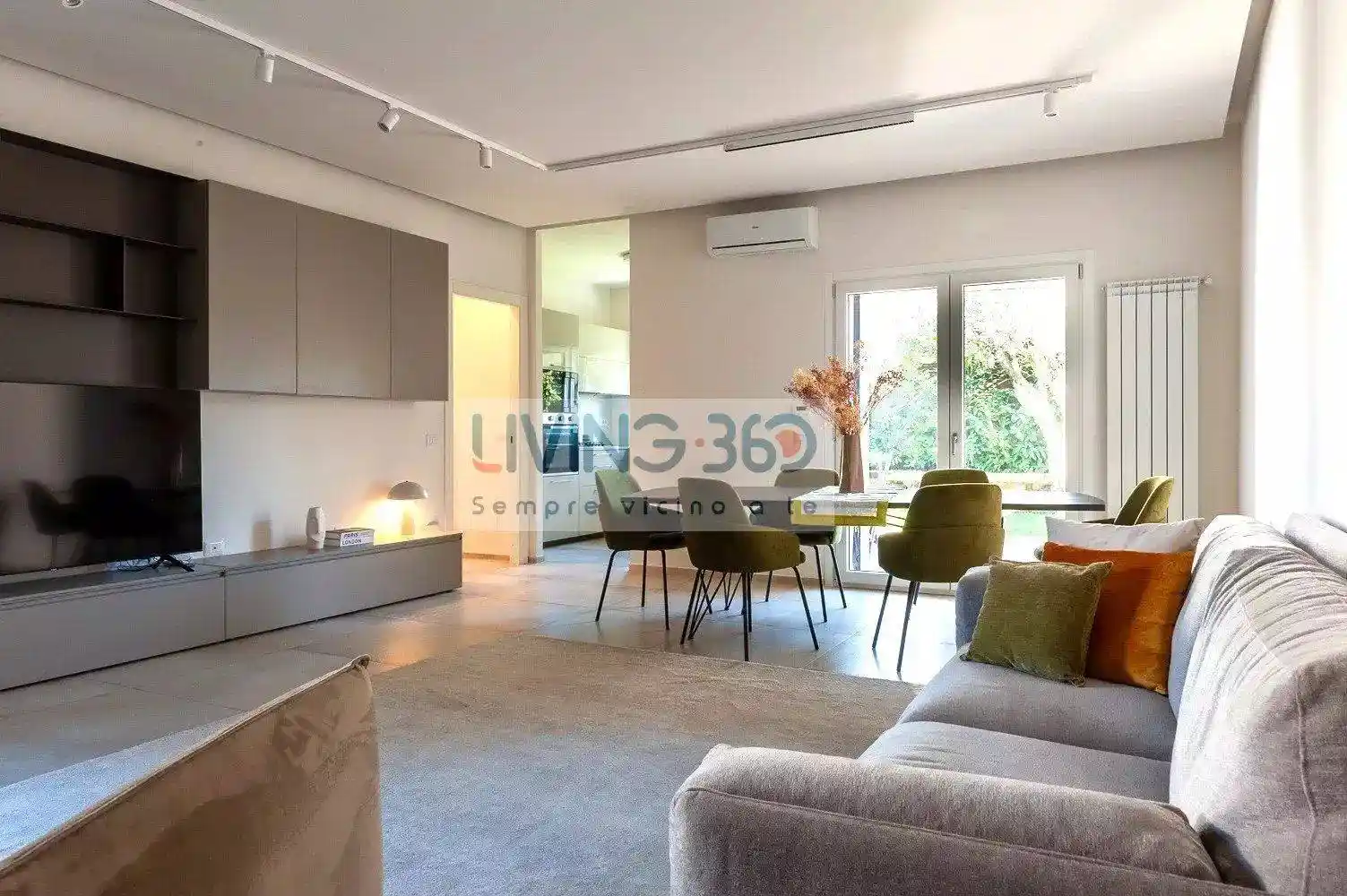 Villa in vendita a Anguillara Sabazia