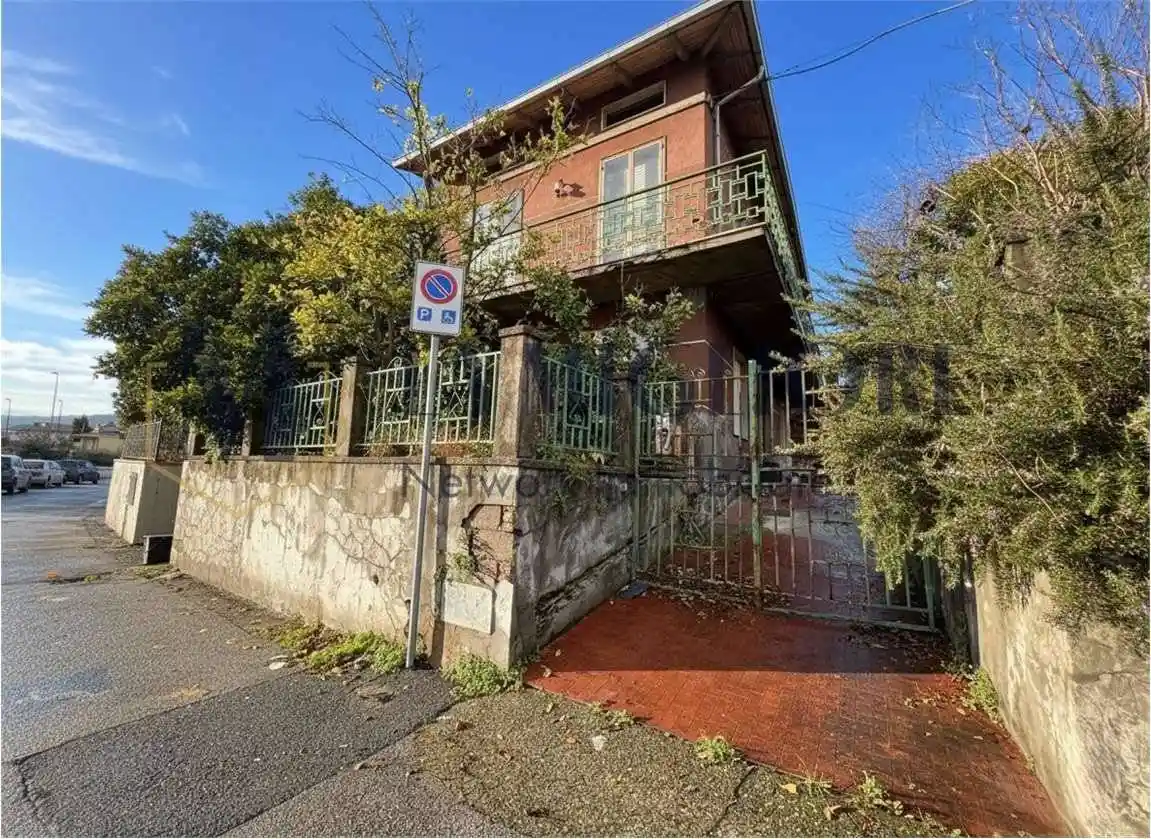 Casa indipendente in vendita a Montemurlo