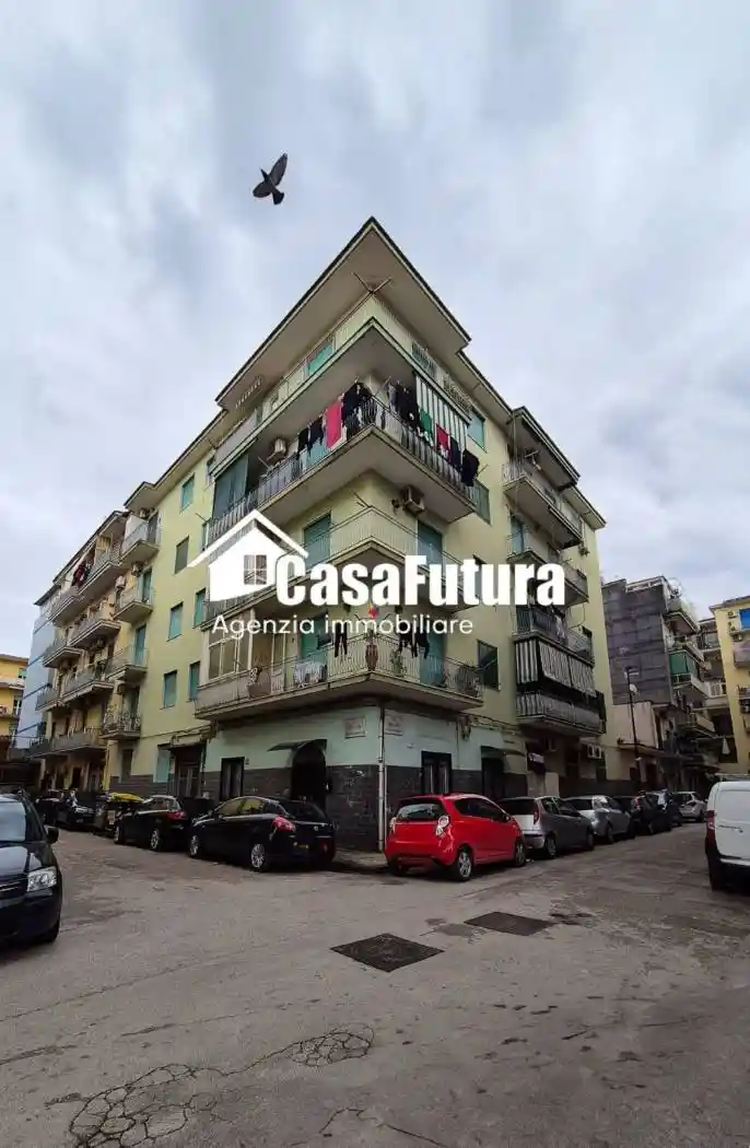 Appartamento in vendita a Napoli