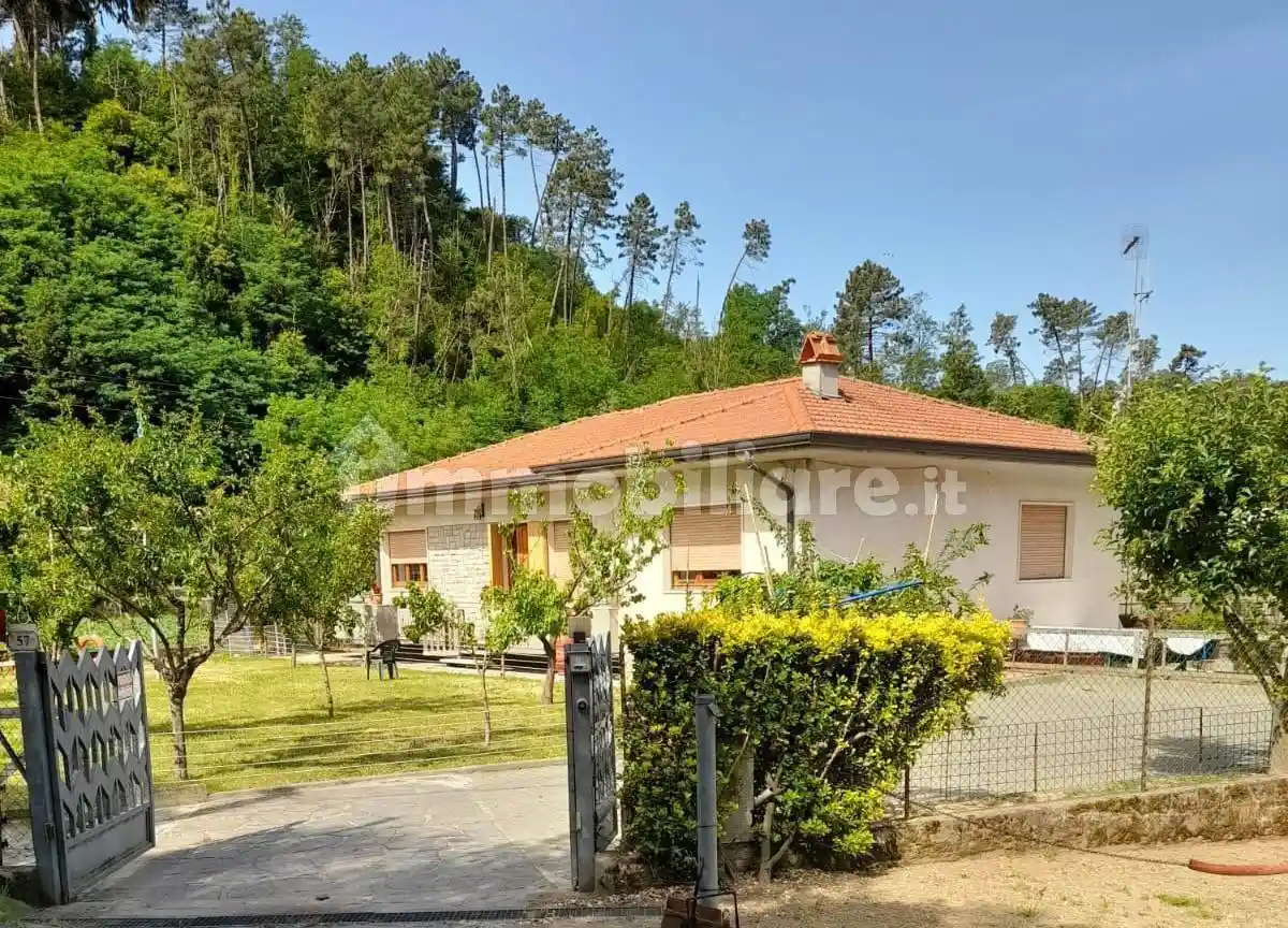 Villa in vendita a Camaiore
