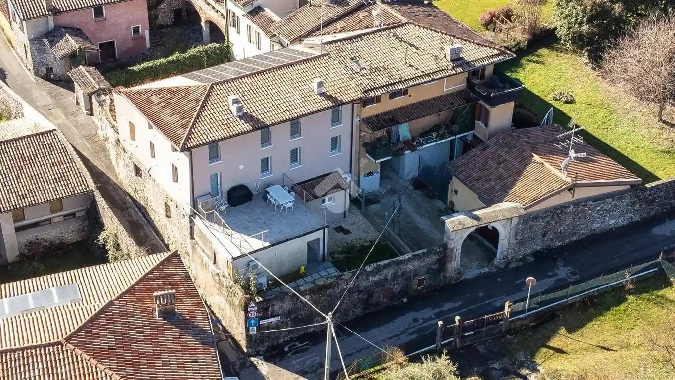 Appartamento in vendita a Polpenazze del Garda