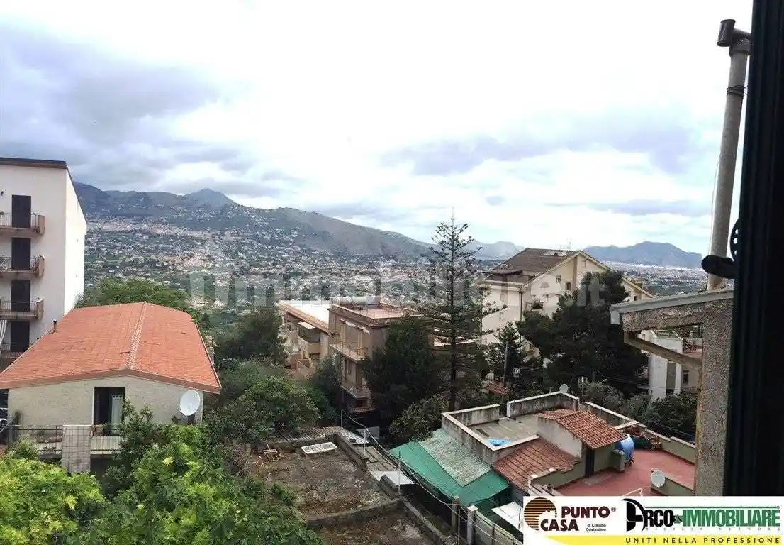 Appartamento in vendita a Palermo
