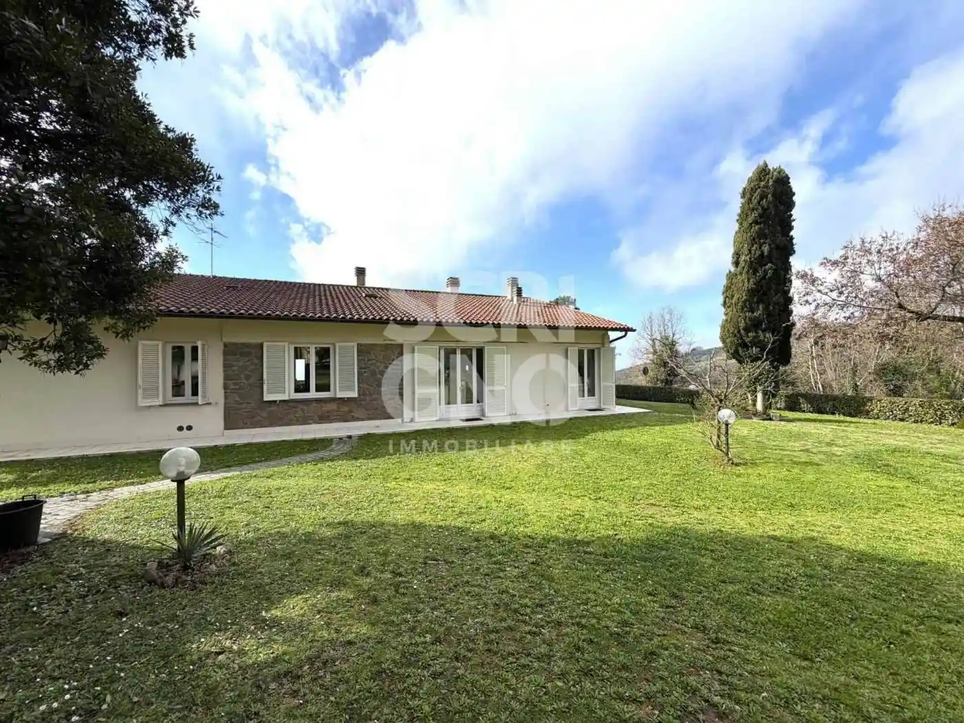 Villa in vendita a Larciano