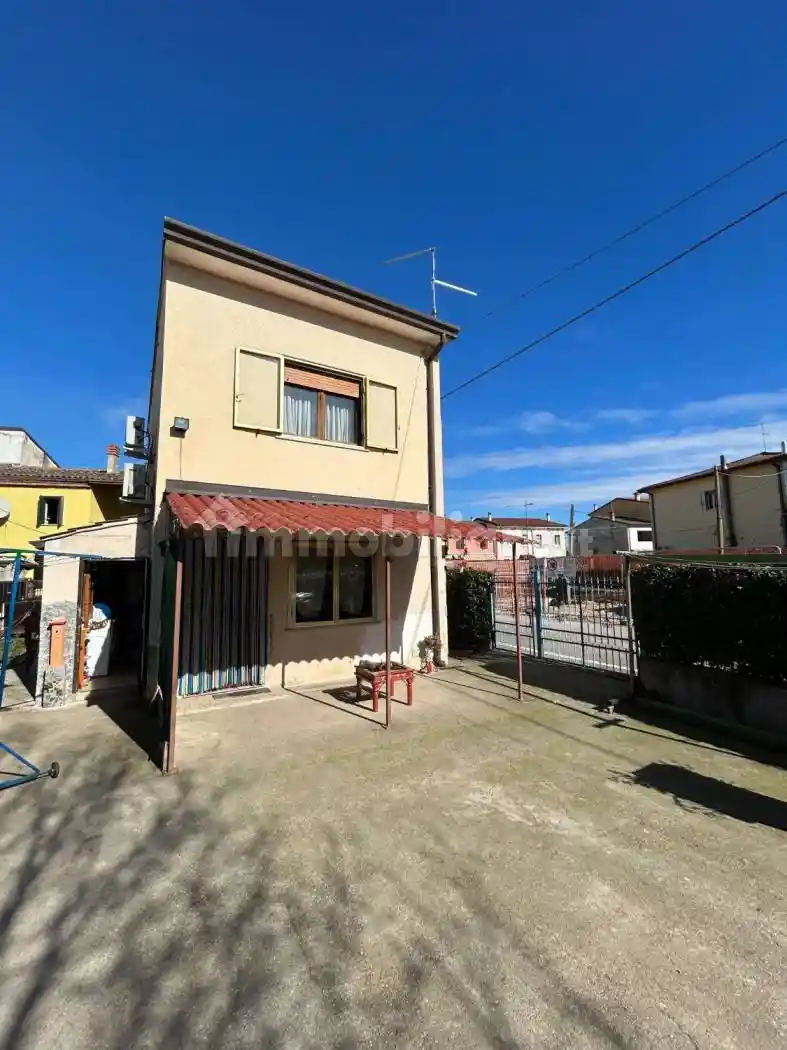 Villa in vendita a Belfiore