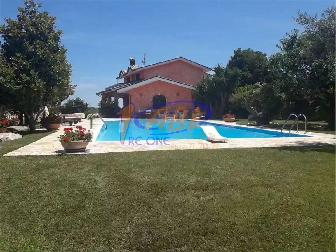 Villa in vendita a Treglio