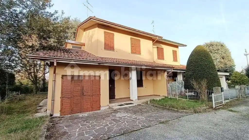 Villetta a schiera in vendita a Moglia