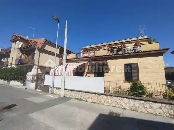 Appartamento in vendita a Guidonia Montecelio