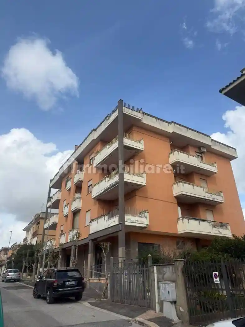 Appartamento in vendita a Aprilia