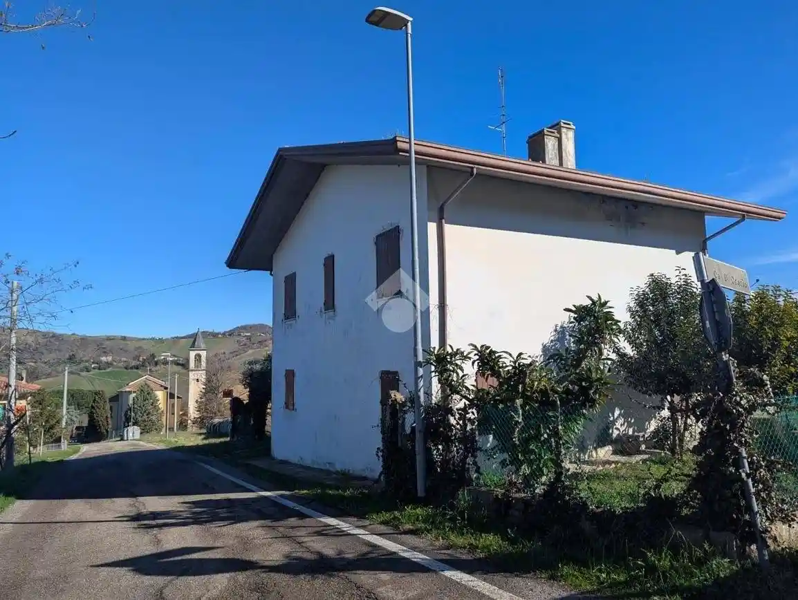 Casa indipendente in vendita a Gemmano