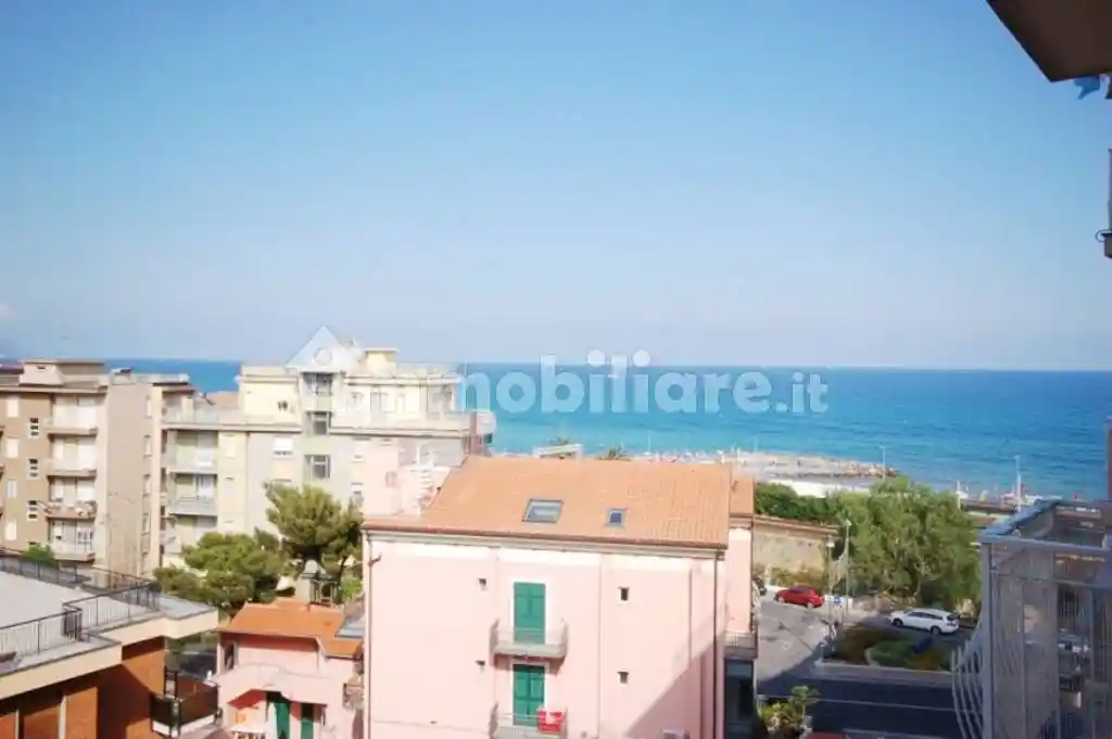 Appartamento in vendita a Borghetto Santo Spirito