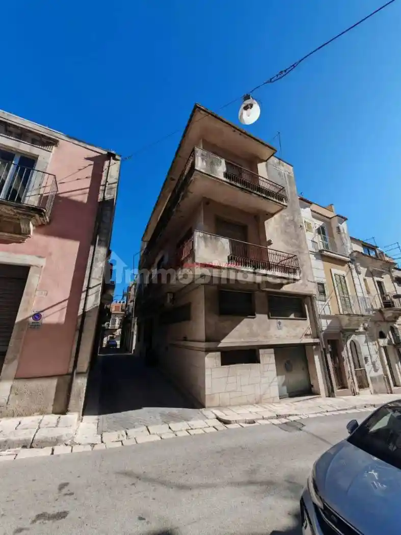 Casa indipendente in vendita a Ragusa