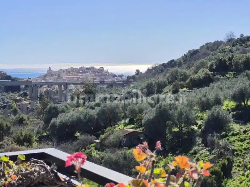 Appartamento in vendita a Imperia