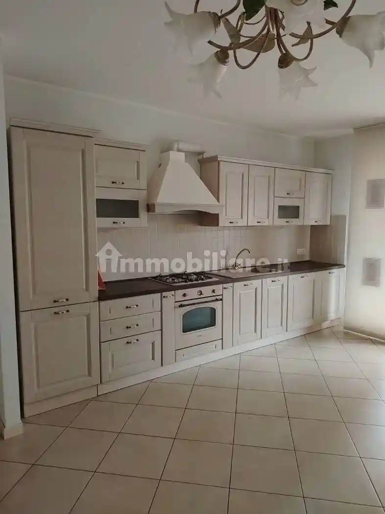 Appartamento in vendita a Laveno-Mombello