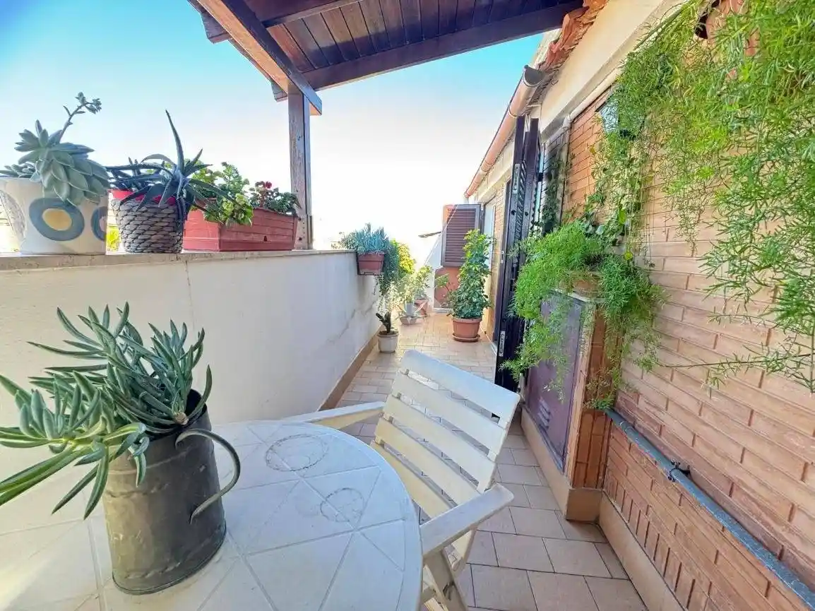 Appartamento in vendita a Roma