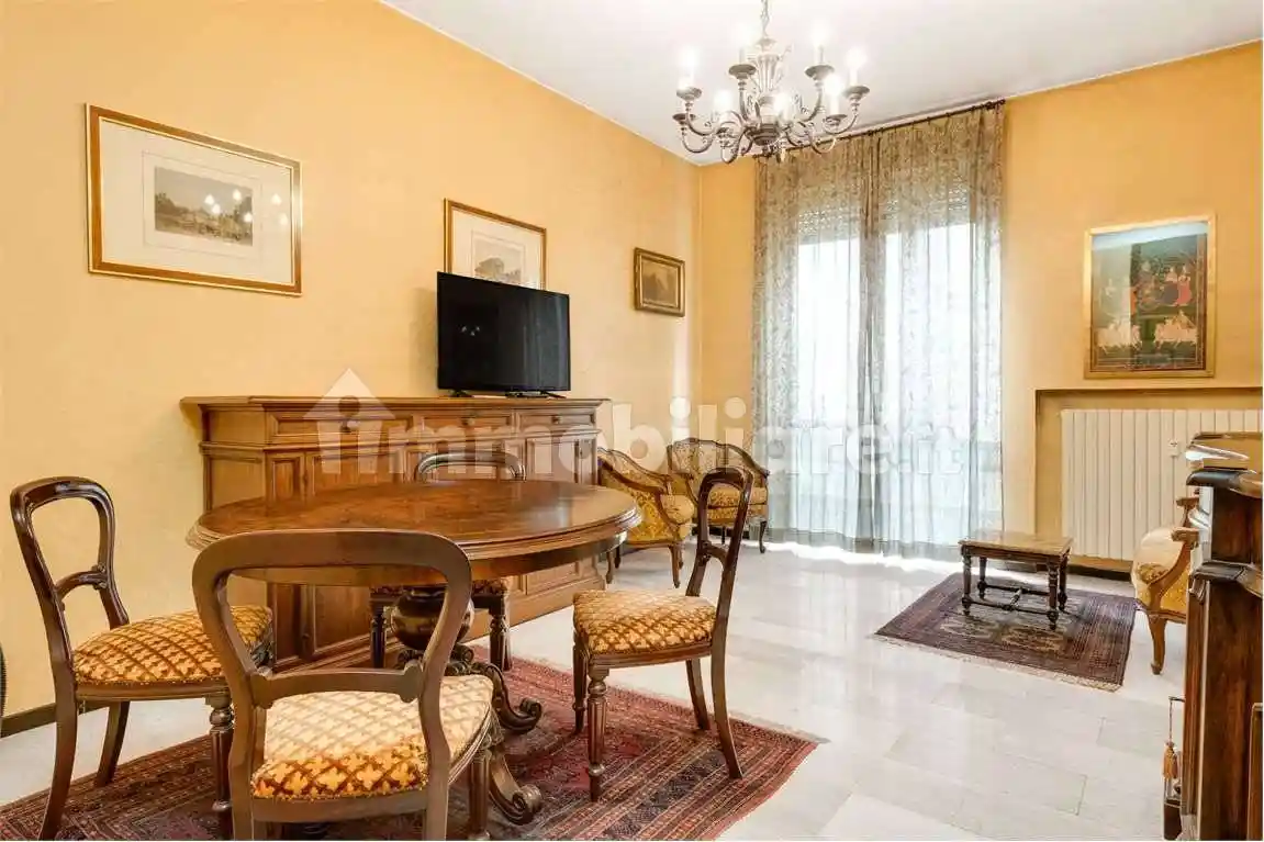Appartamento in vendita a Rho