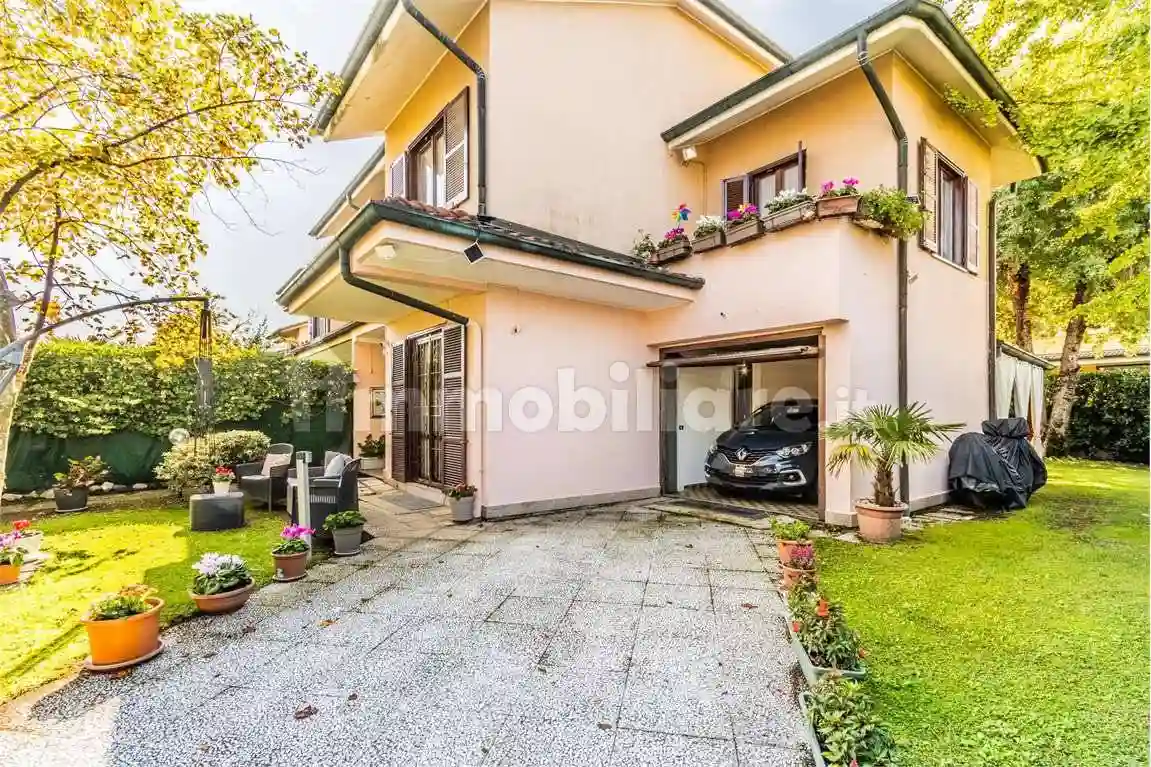 Villetta a schiera - foto 2