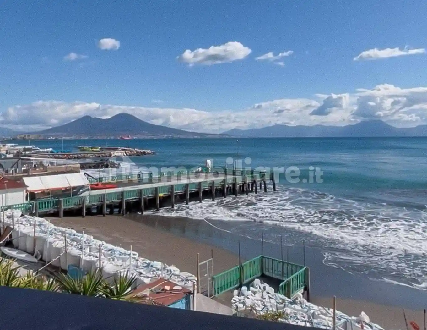 Appartamento in affitto a Napoli