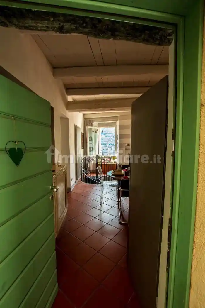 Appartamento in affitto a Nesso