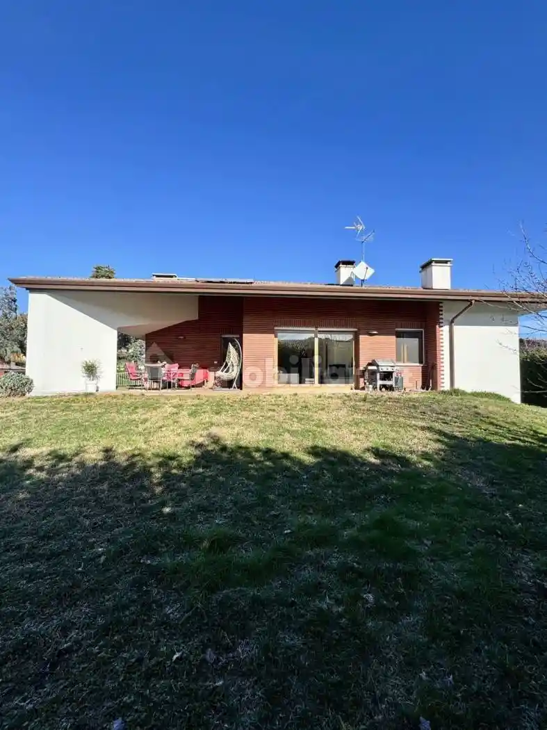 Villa in vendita a Udine