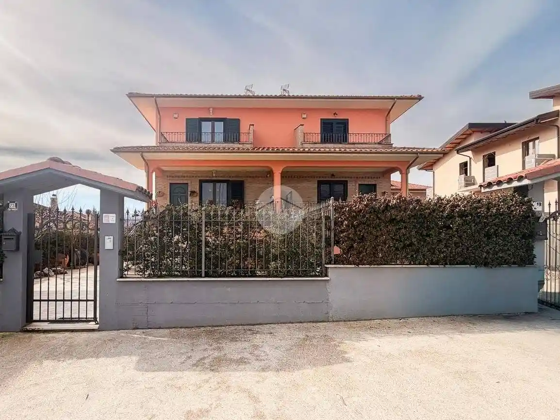 Villa in vendita a Avezzano