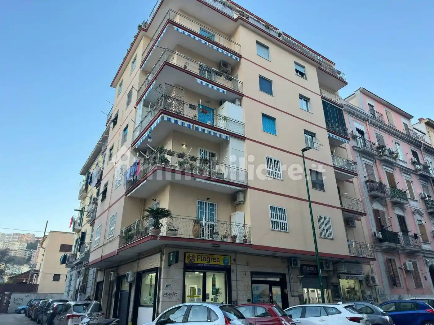 Appartamento in vendita a Napoli