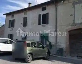 Casa indipendente in vendita a Roccabianca