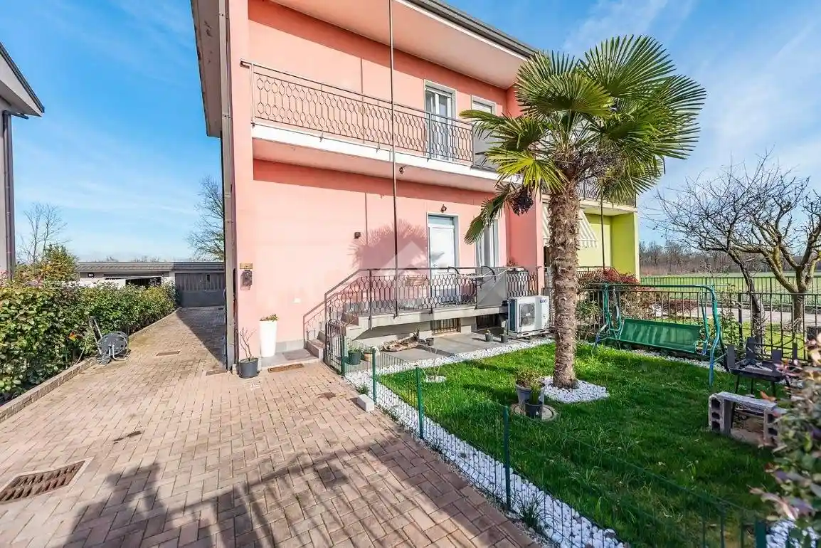 Villa in vendita a Rescaldina