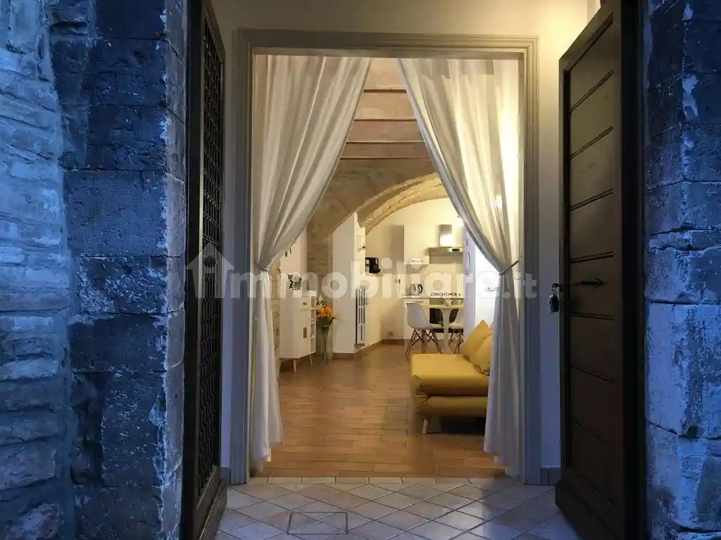 Appartamento in affitto a Assisi