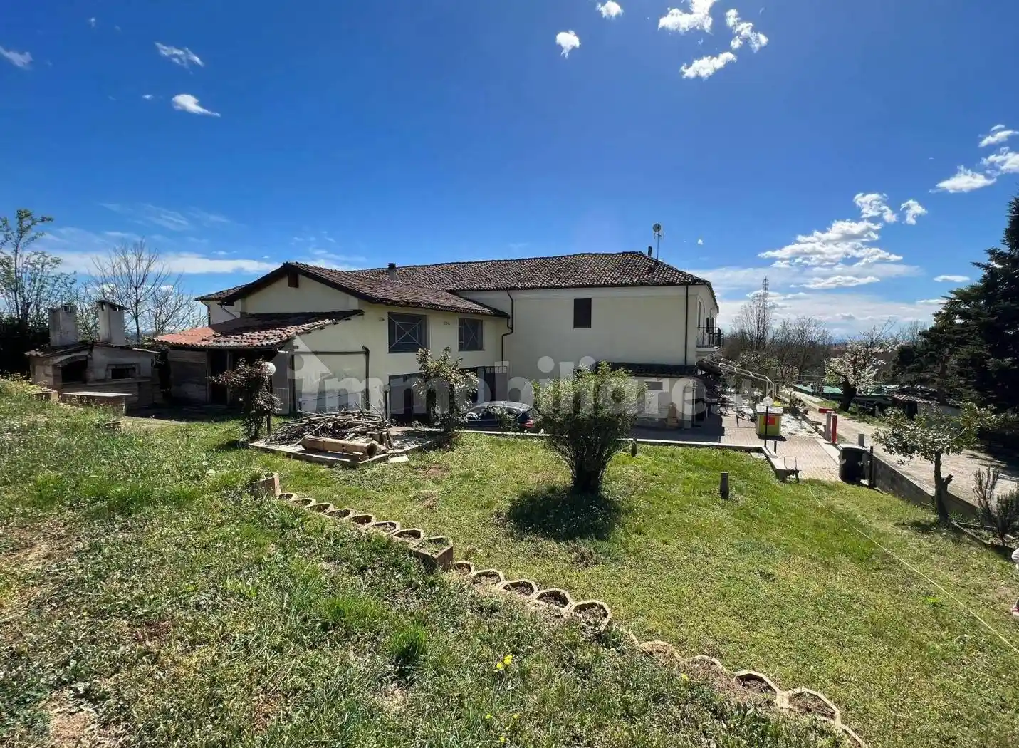 Rustico - Casale in vendita a Asti