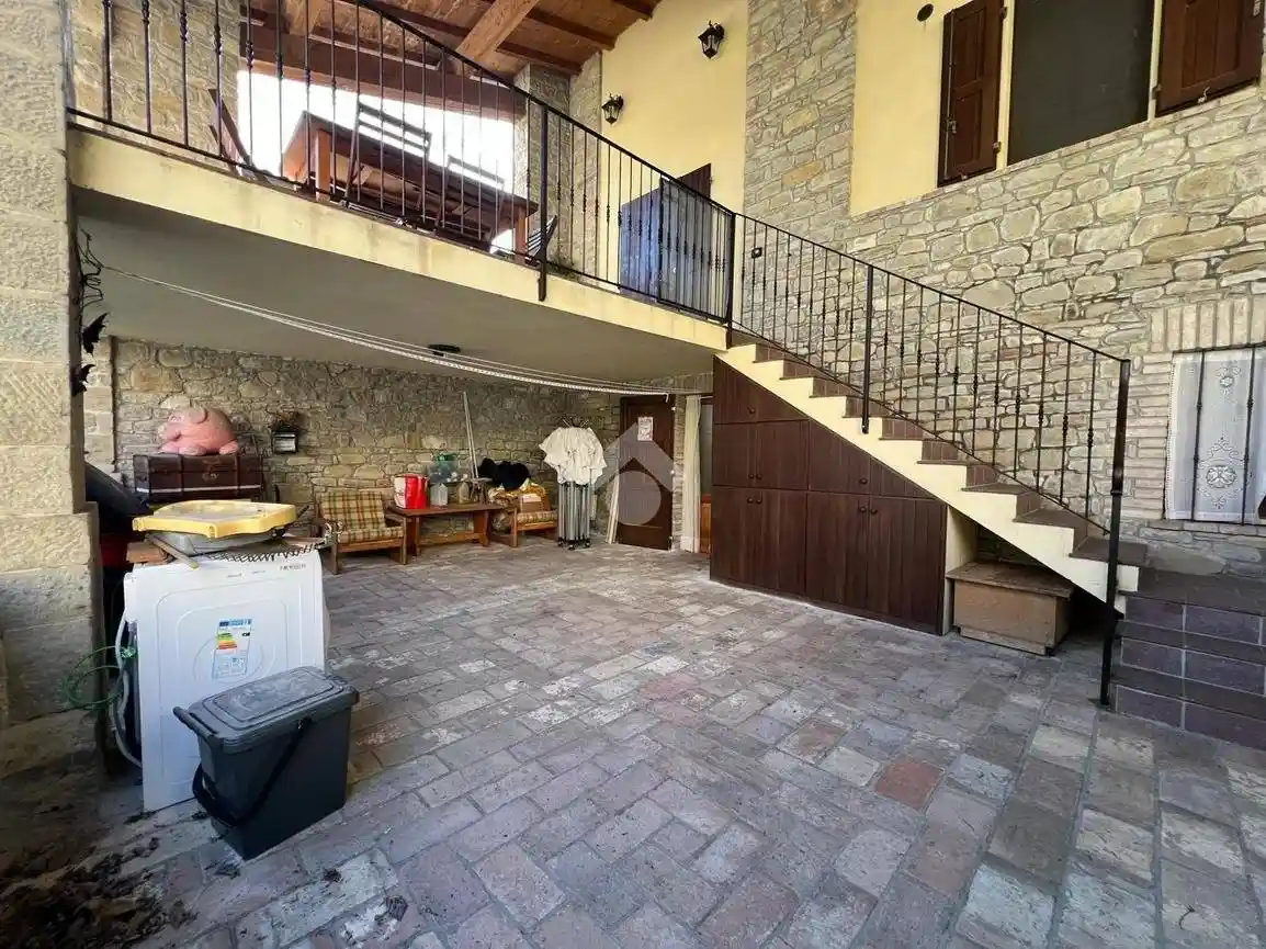 Villa in vendita a Neviano degli Arduini