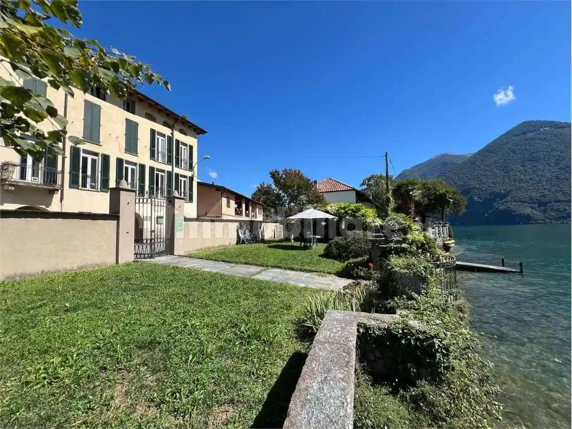 Appartamento in vendita a Porlezza