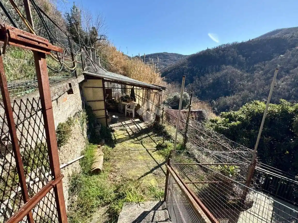 Casa indipendente in vendita a Sant'Olcese